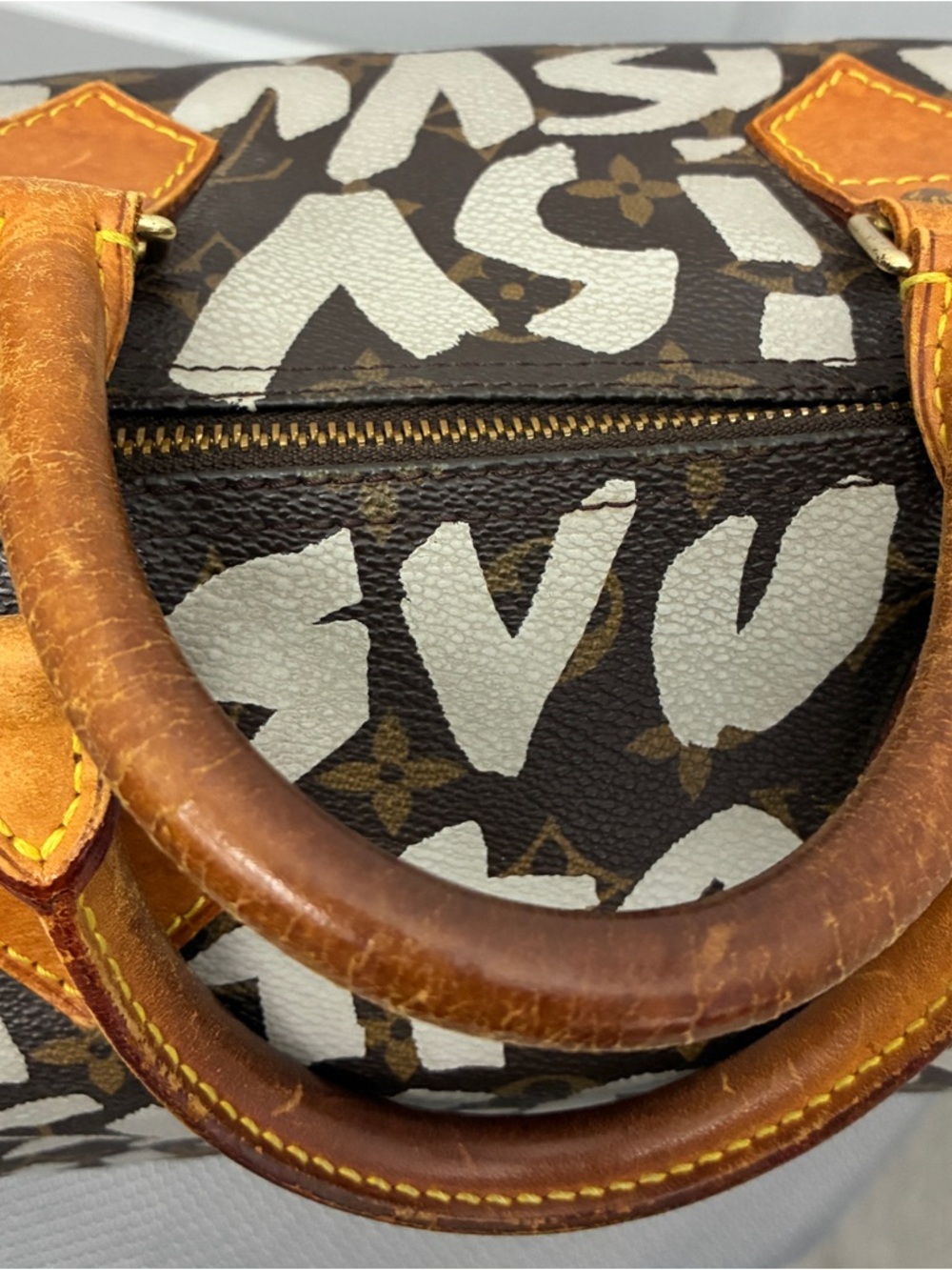 Louis Vuitton Graffiti Sprouse Speedy 30, a rare limited edition handbag-used - Picture 4 of 13